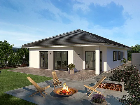 Funktionaler Fertighaus Bungalow - Gartenansicht