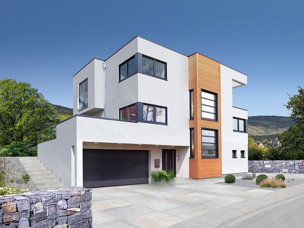 Kellergeschoss mit Doppelgarage in Hanglage