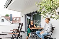 Pultdachhaus bauen Einfamilienhaus mit Balkon zum Entspannen 