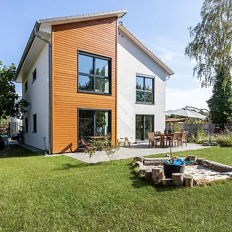 Einfamilienhaus - Traumhaus in Silber von Familie Langnickel