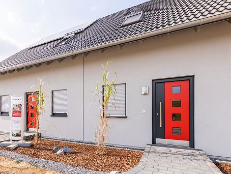 Doppelhaus bauen mit Fertighausanbieter STREIF - Eingangsbereich außen